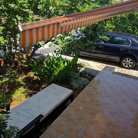 Sakoman Apartments Вир Екстериор снимка